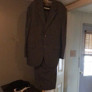 Men’s suit